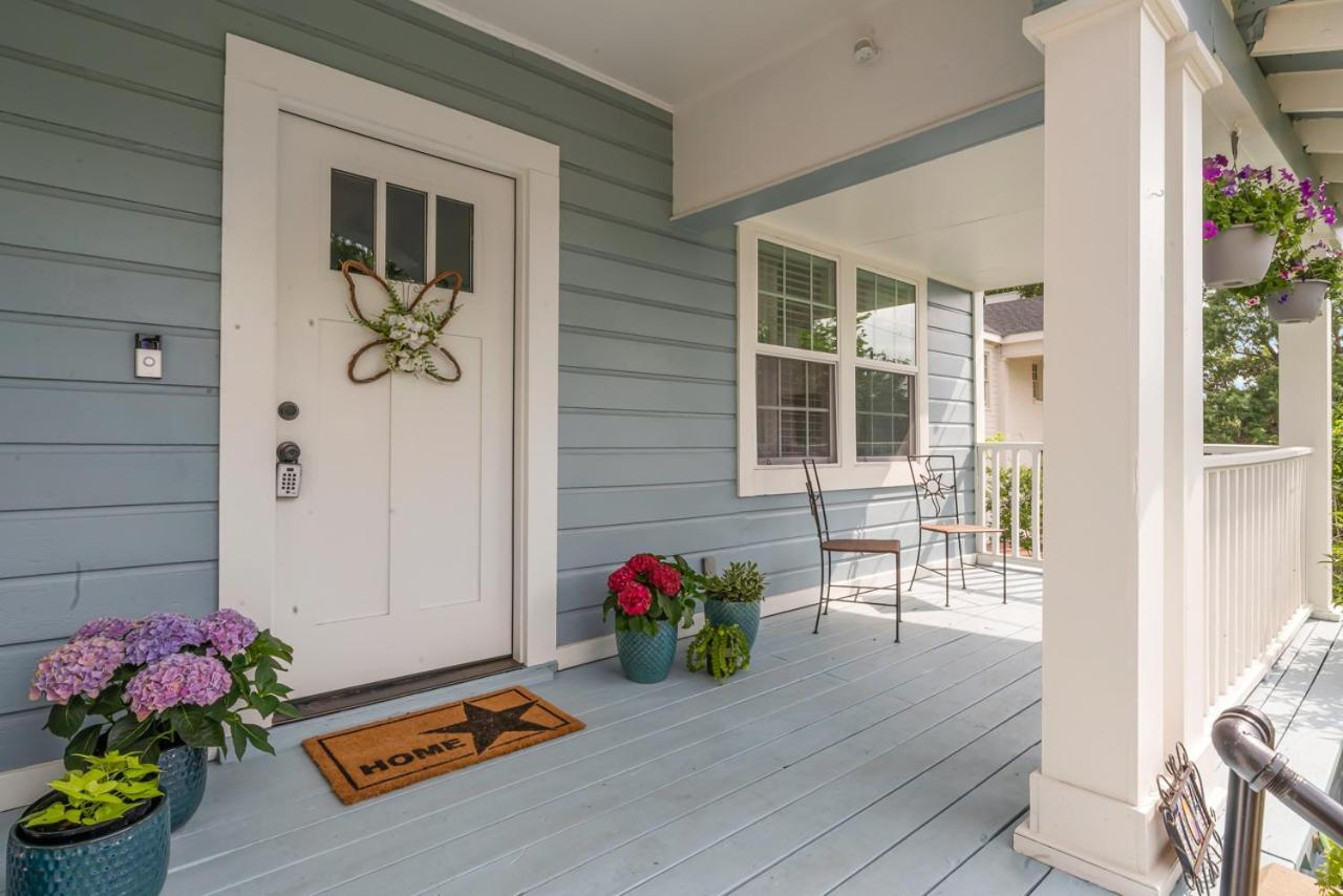 The Blue Diamond Retreat Villa Brenham Exterior photo